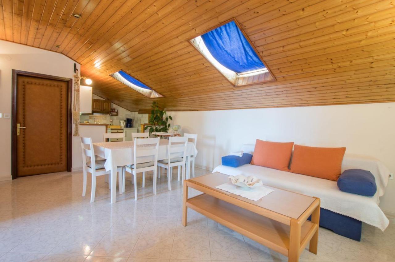 Apartment Gaudeamus อูมัค ภายนอก รูปภาพ